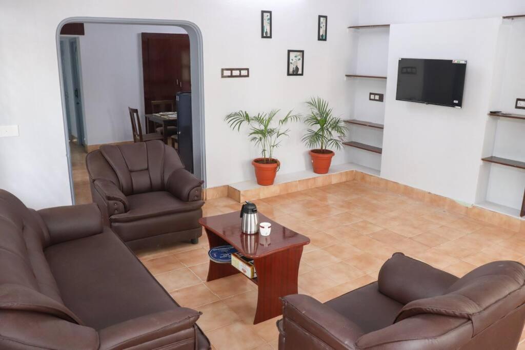 Madura Homestay - Gorgeous Home With 2Bhk 5 Minutes From Nh44 Madurai Exteriér fotografie